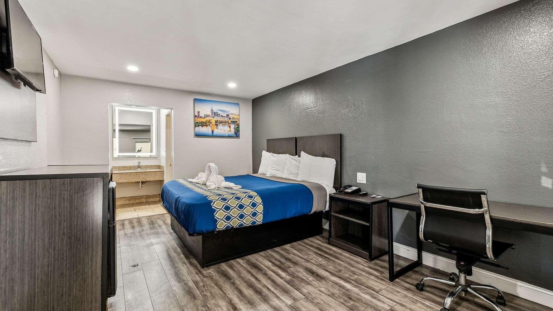 Hotel Knights Antioch Nashville