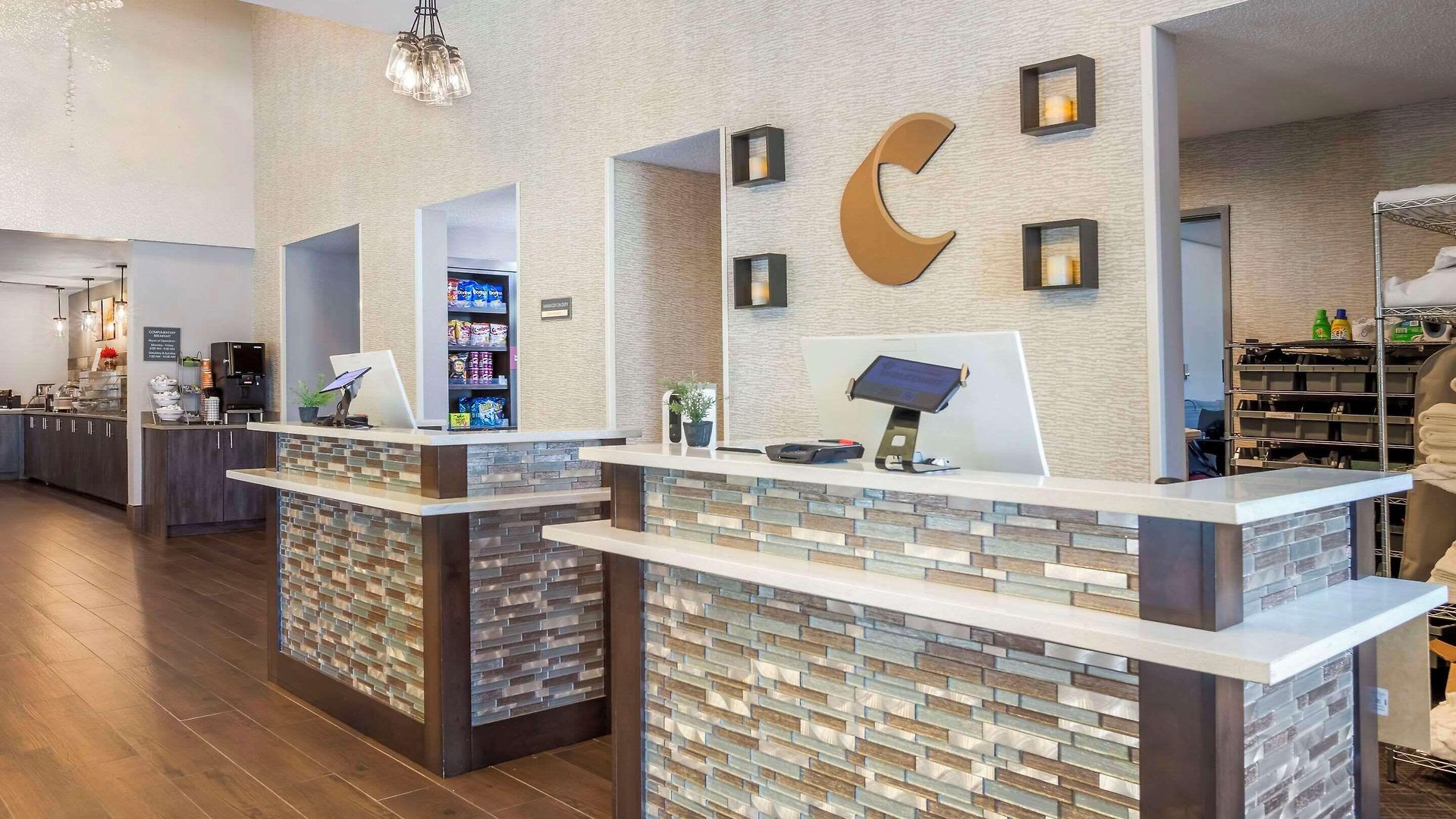 Hotel Comfort Airport - Bna