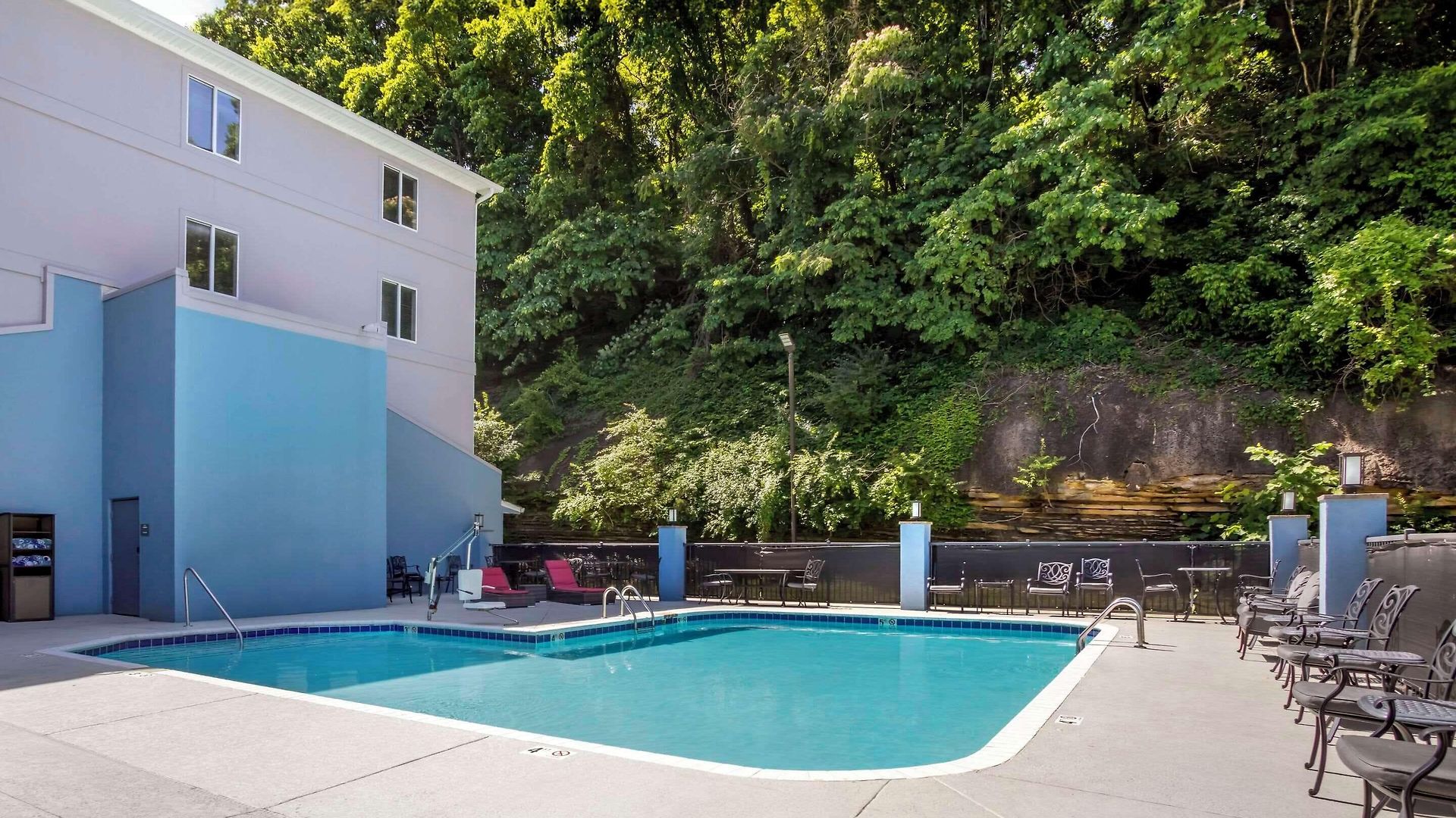 Comfort Airport - Bna Hotel Nashville