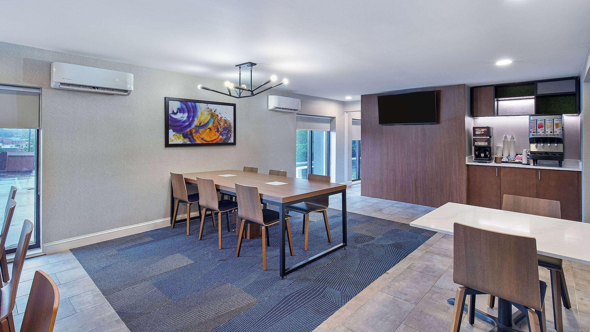 Hotel La Quinta By Wyndham Airport 3*