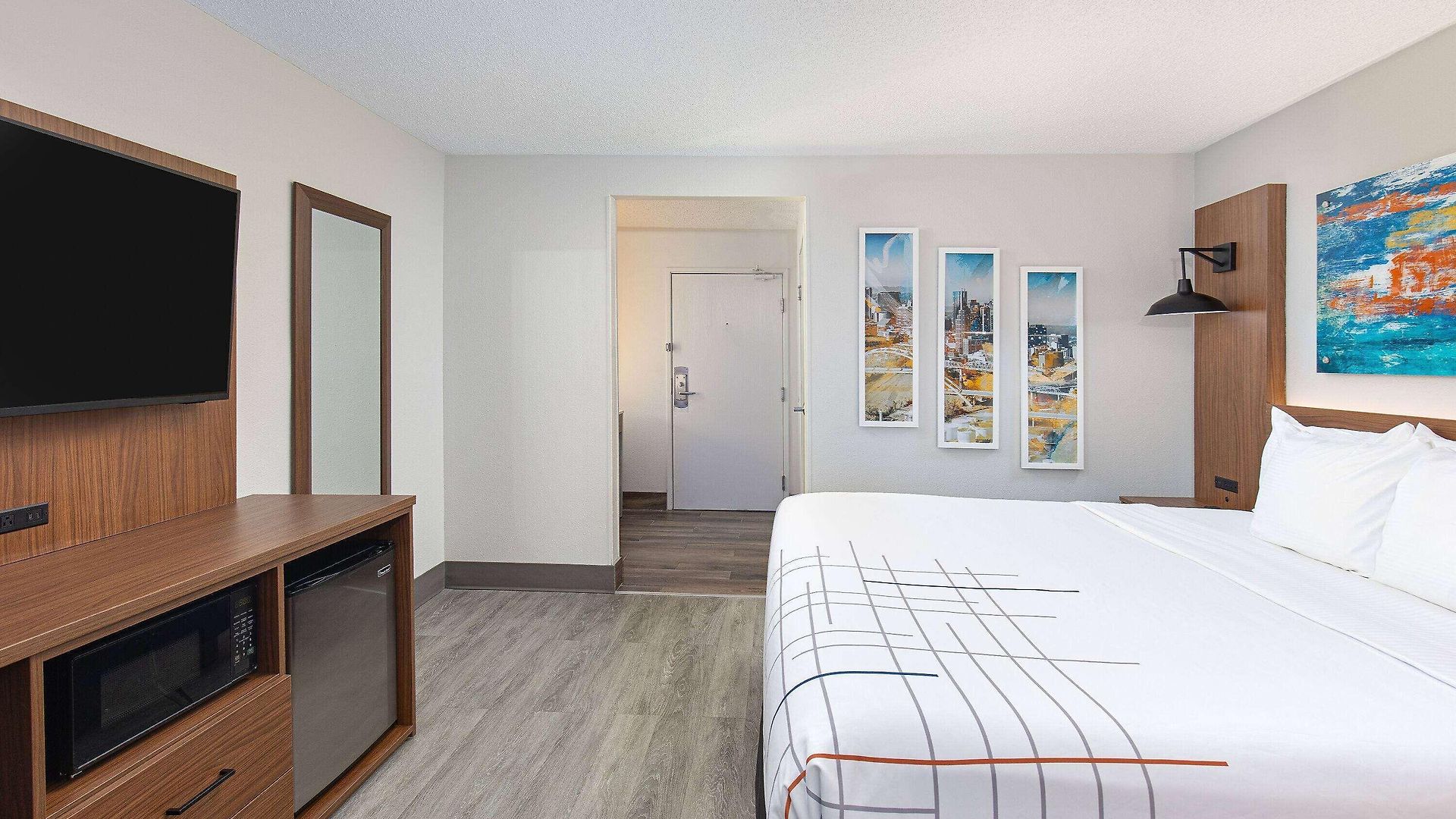 Hotel La Quinta By Wyndham Airport