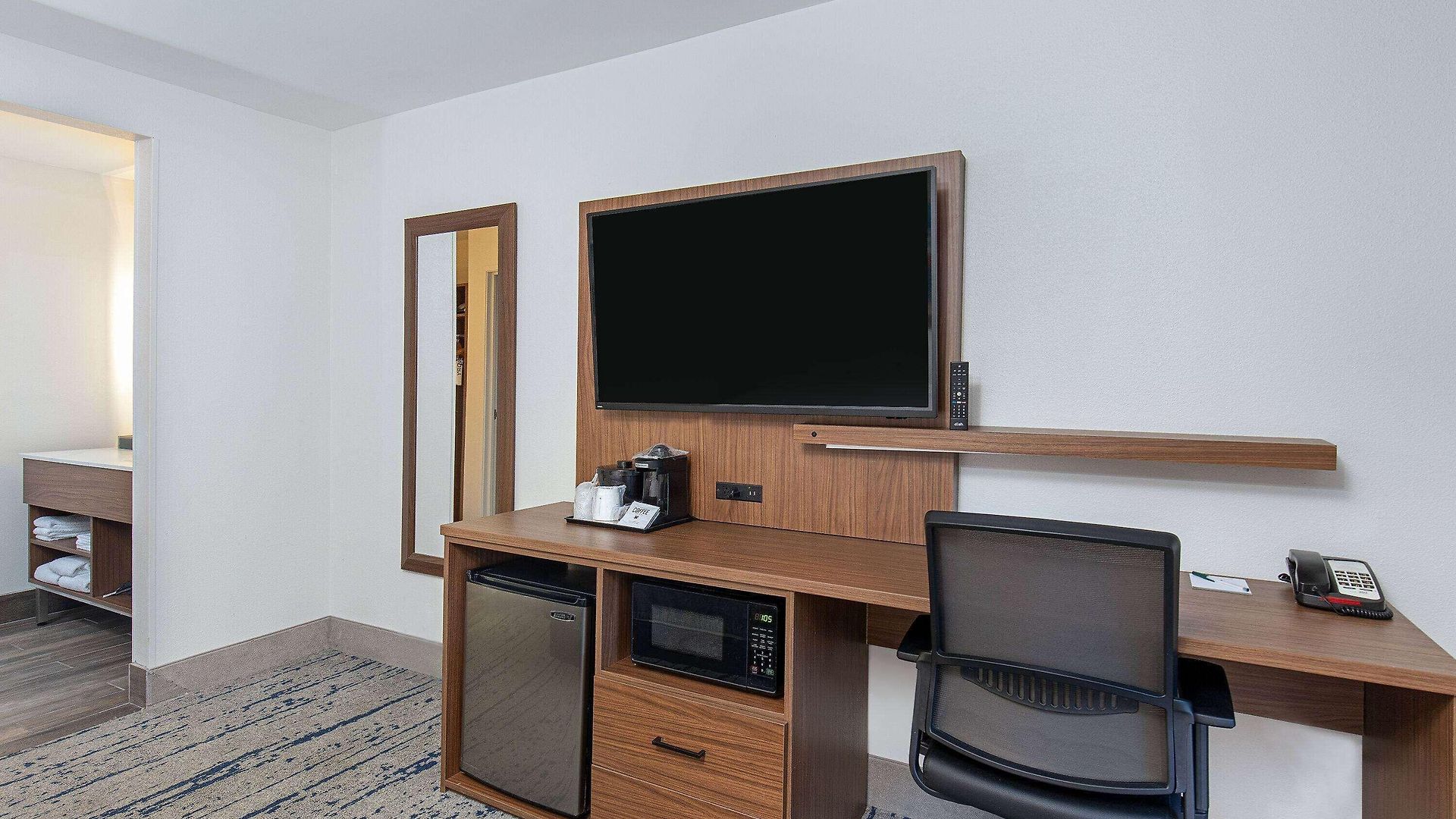 Hotel La Quinta By Wyndham Airport 3*