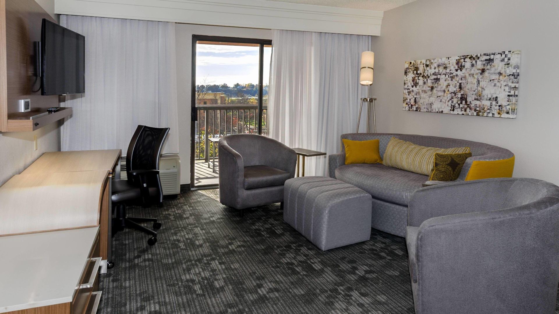 Courtyard By Marriott At Opryland
