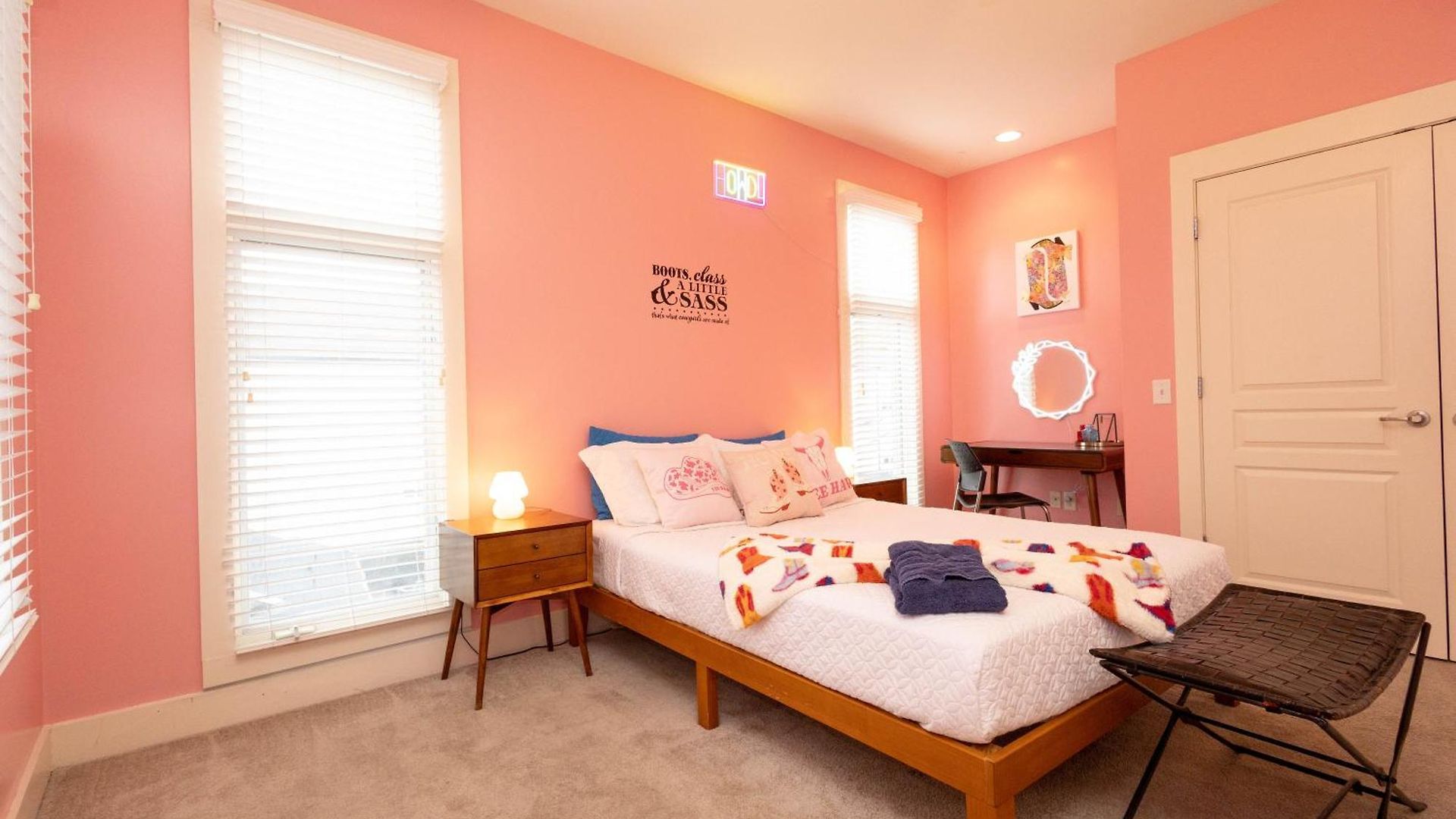 Apartment Pink Experience - West End Broadway & Restaurants