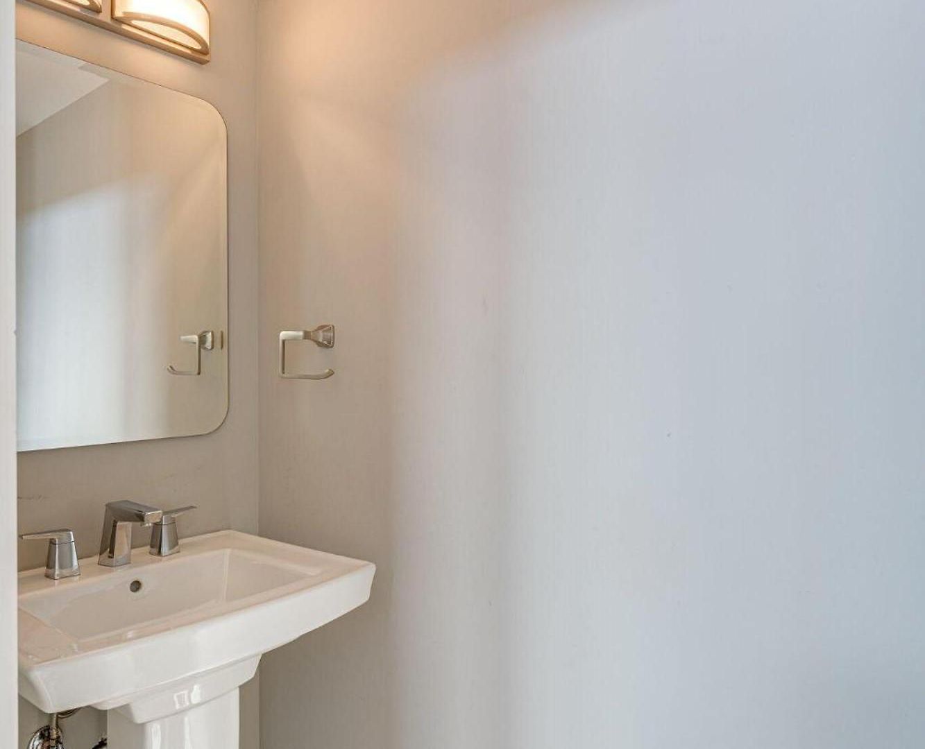 Holiday home Cultured Coach - Music Row - Mins To Downtown