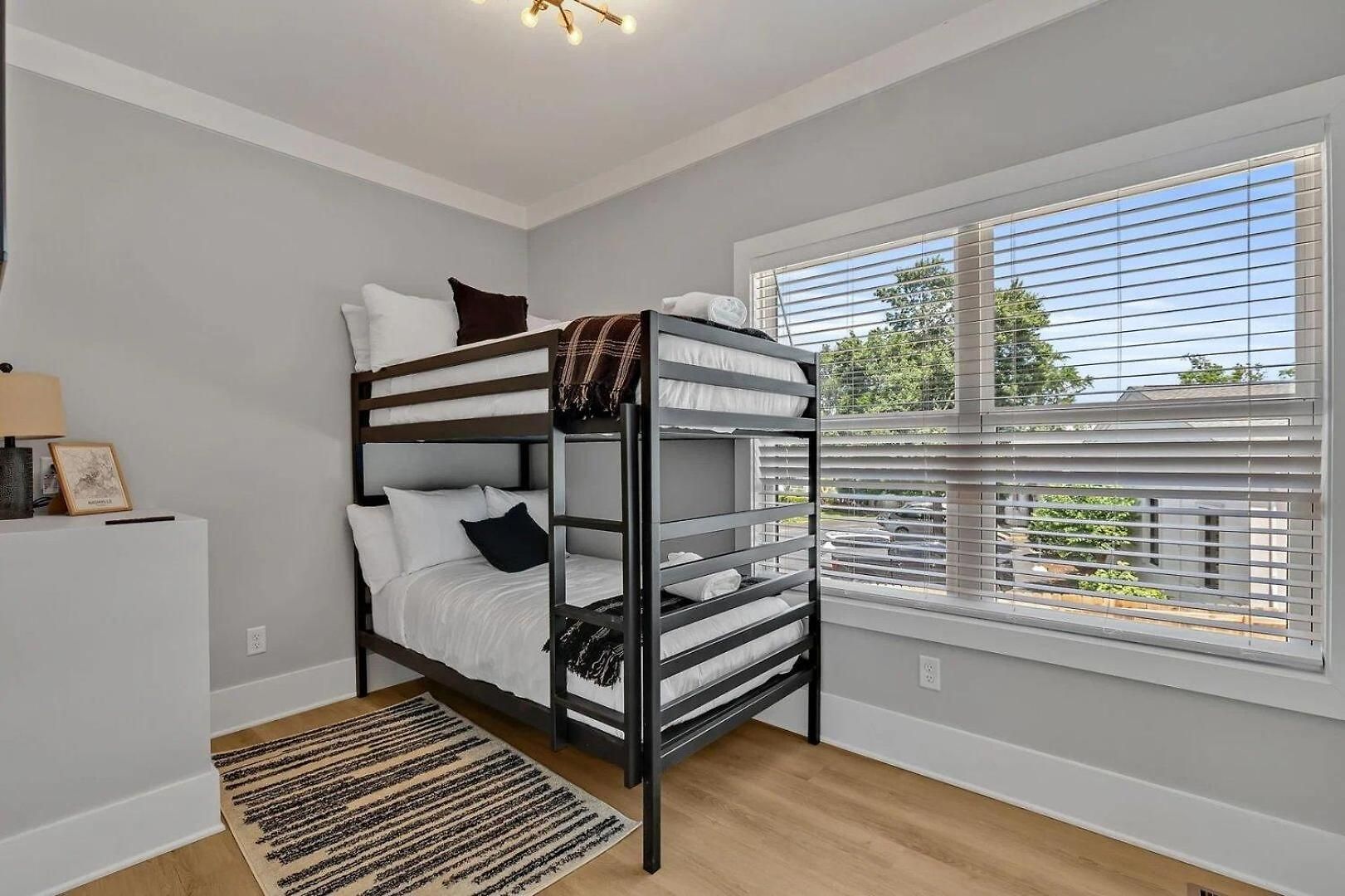 Holiday home Ensemble-4 Unit Combo-8 Mins To Broadway