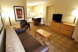 Extended America - - Airport - Music Hotel 2*