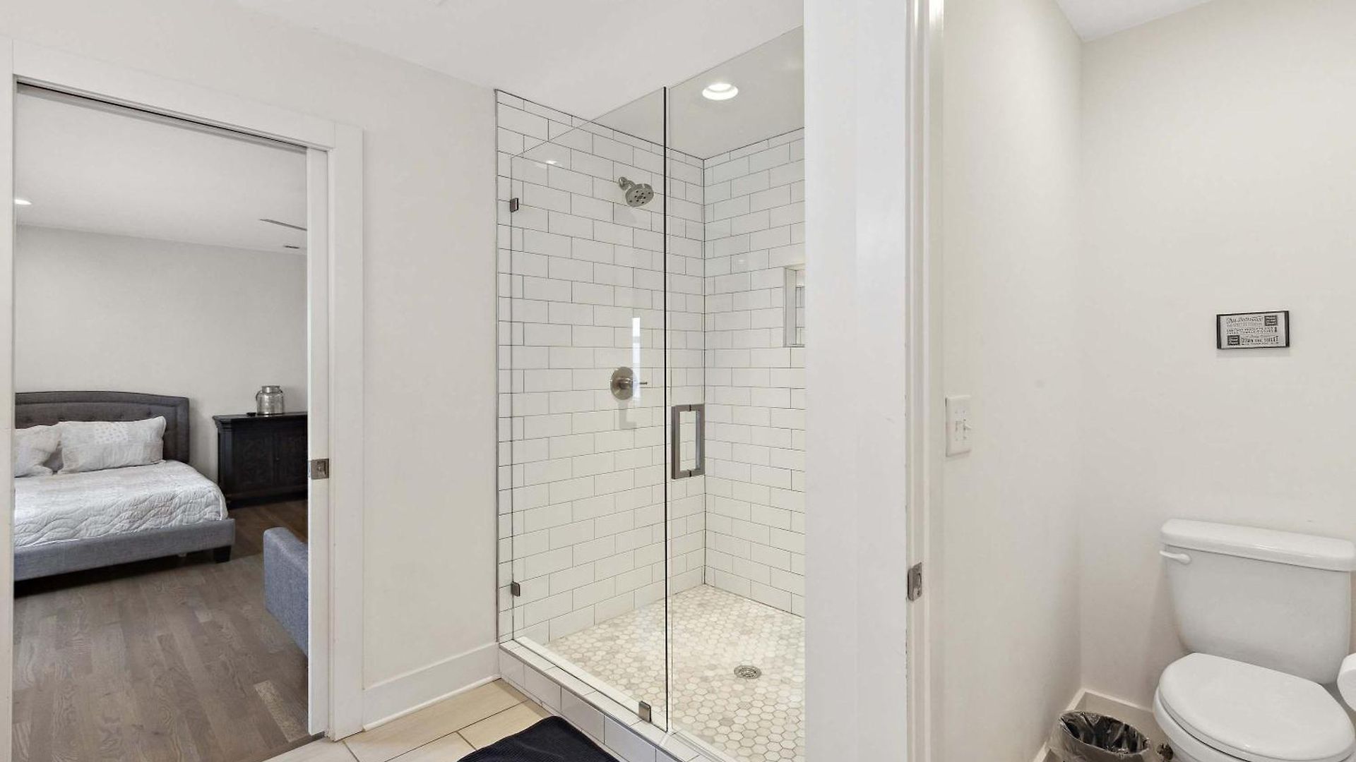 Gorgeous Home-2 Miles To Lower Broadway Holiday home