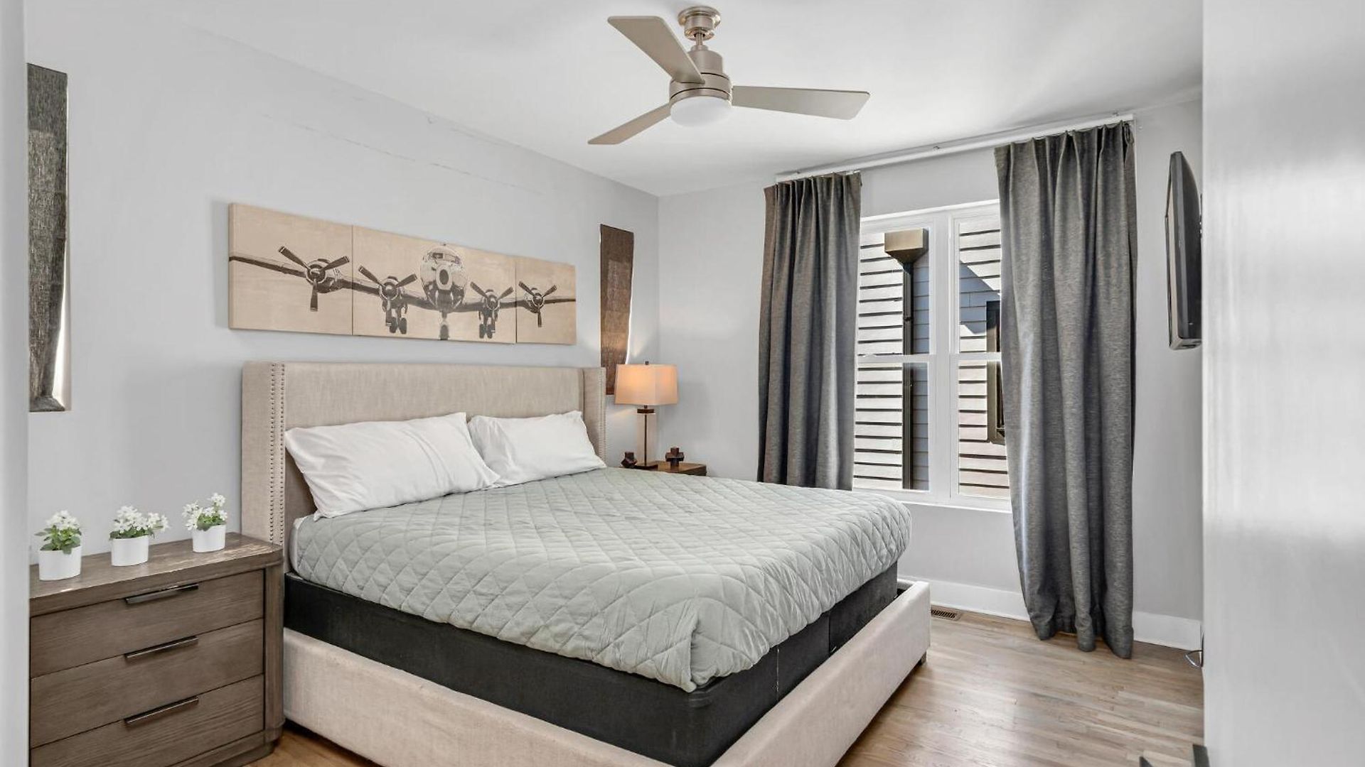 Spacious Close To Belmont Rooftop Holiday home Nashville