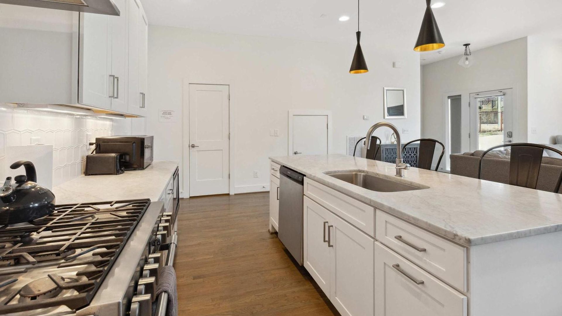 Gorgeous Home-2 Miles To Lower Broadway *