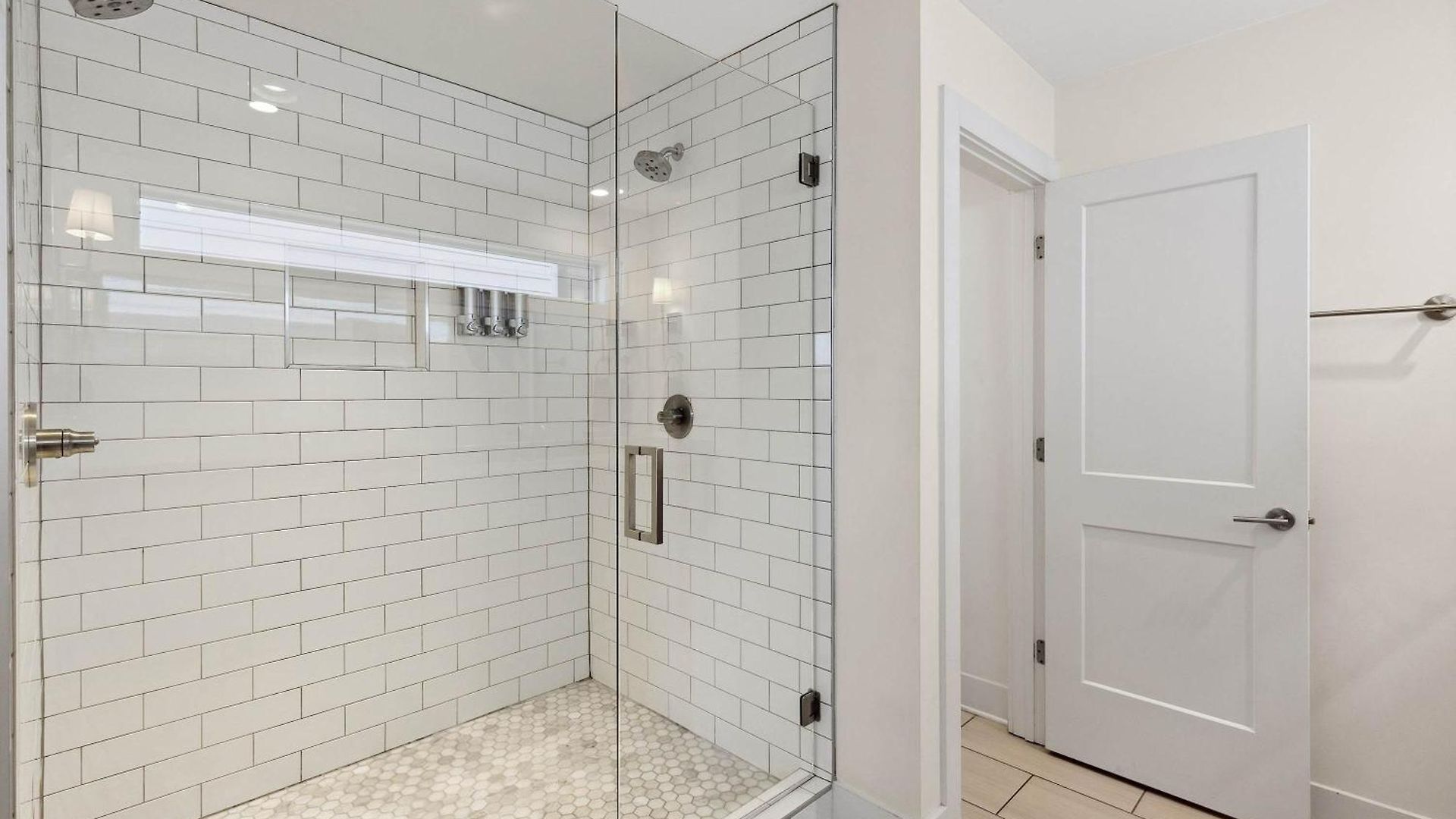 Gorgeous Home-2 Miles To Lower Broadway *