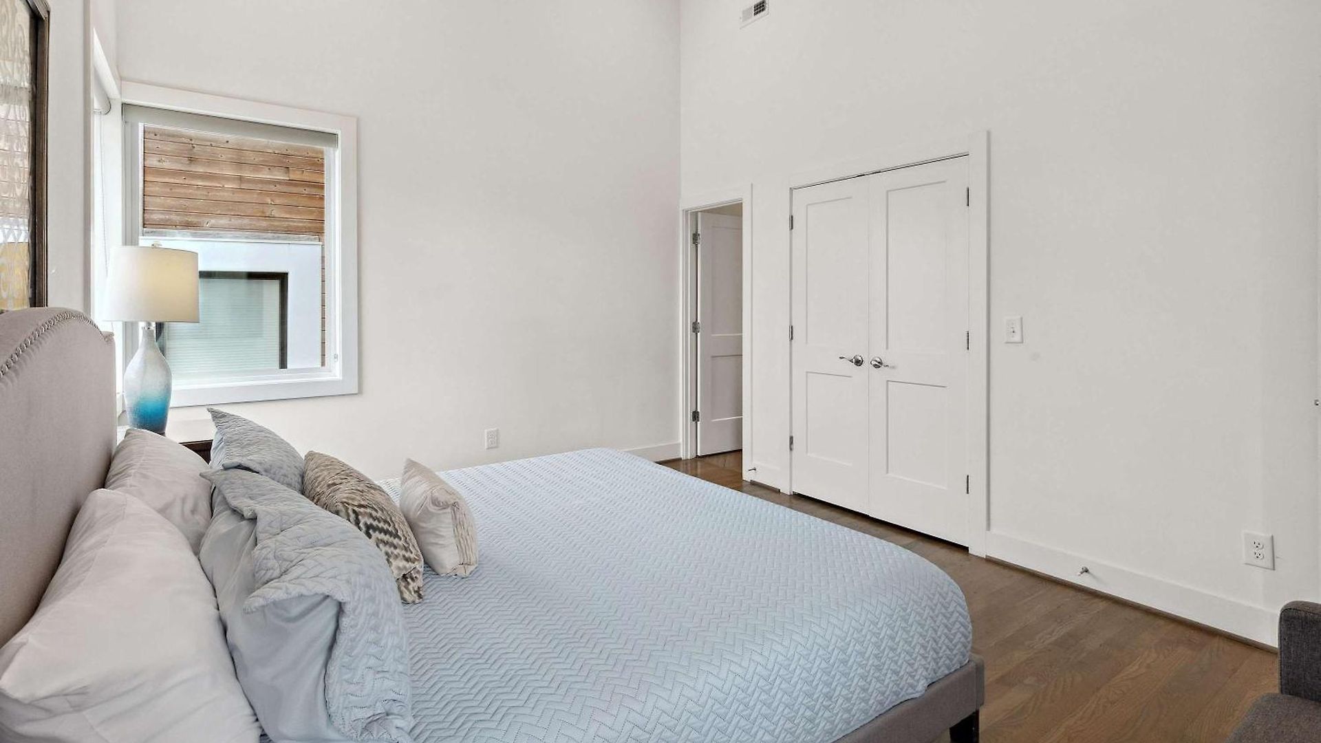 Gorgeous Home-2 Miles To Lower Broadway Holiday home