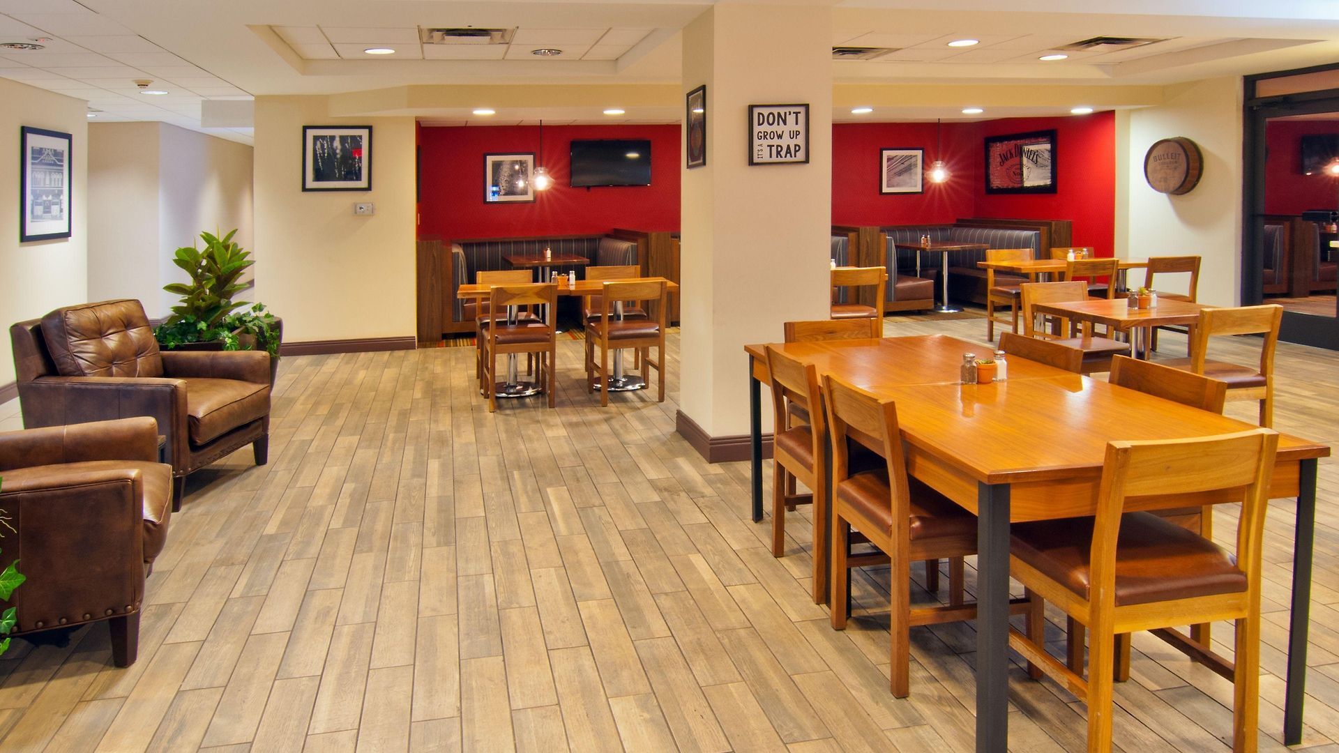 Four Points By Sheraton Airport Hotel