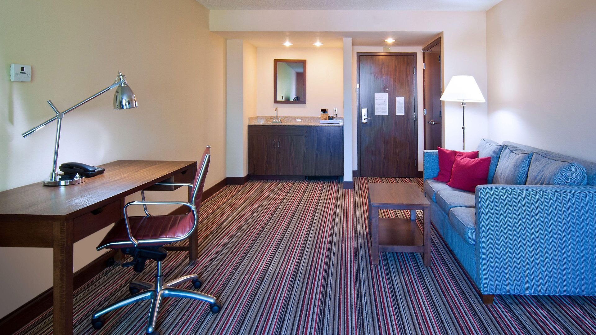 Four Points By Sheraton Airport Hotel Nashville