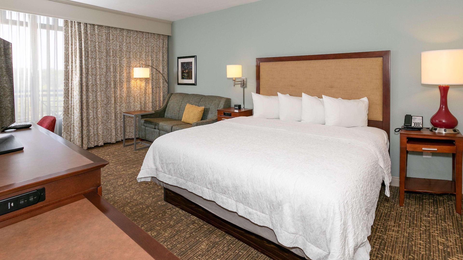 Hampton & Nashville-green Hills Hotel 3*