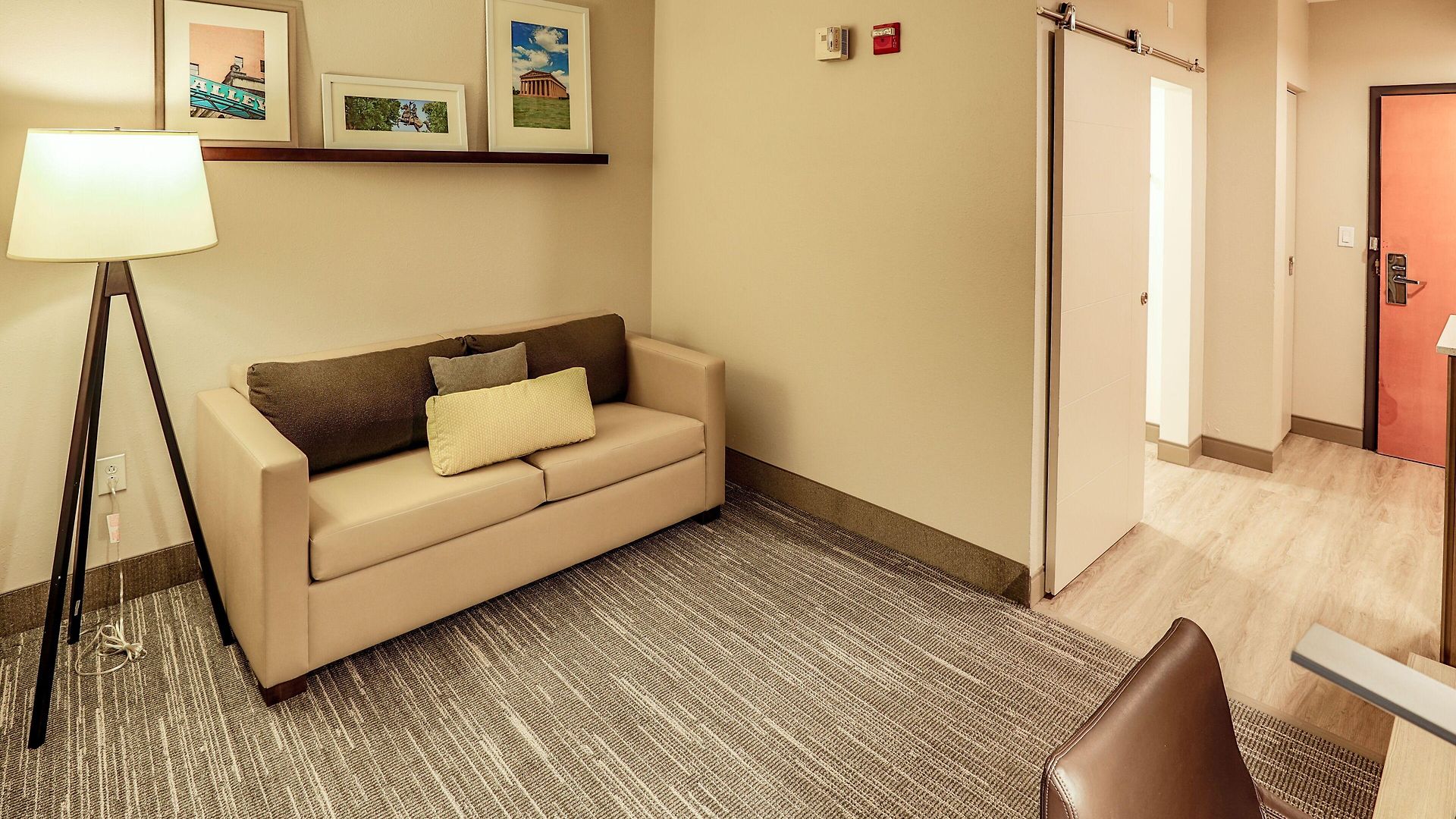 Hotel Country & By Radisson Airport Tn Nashville