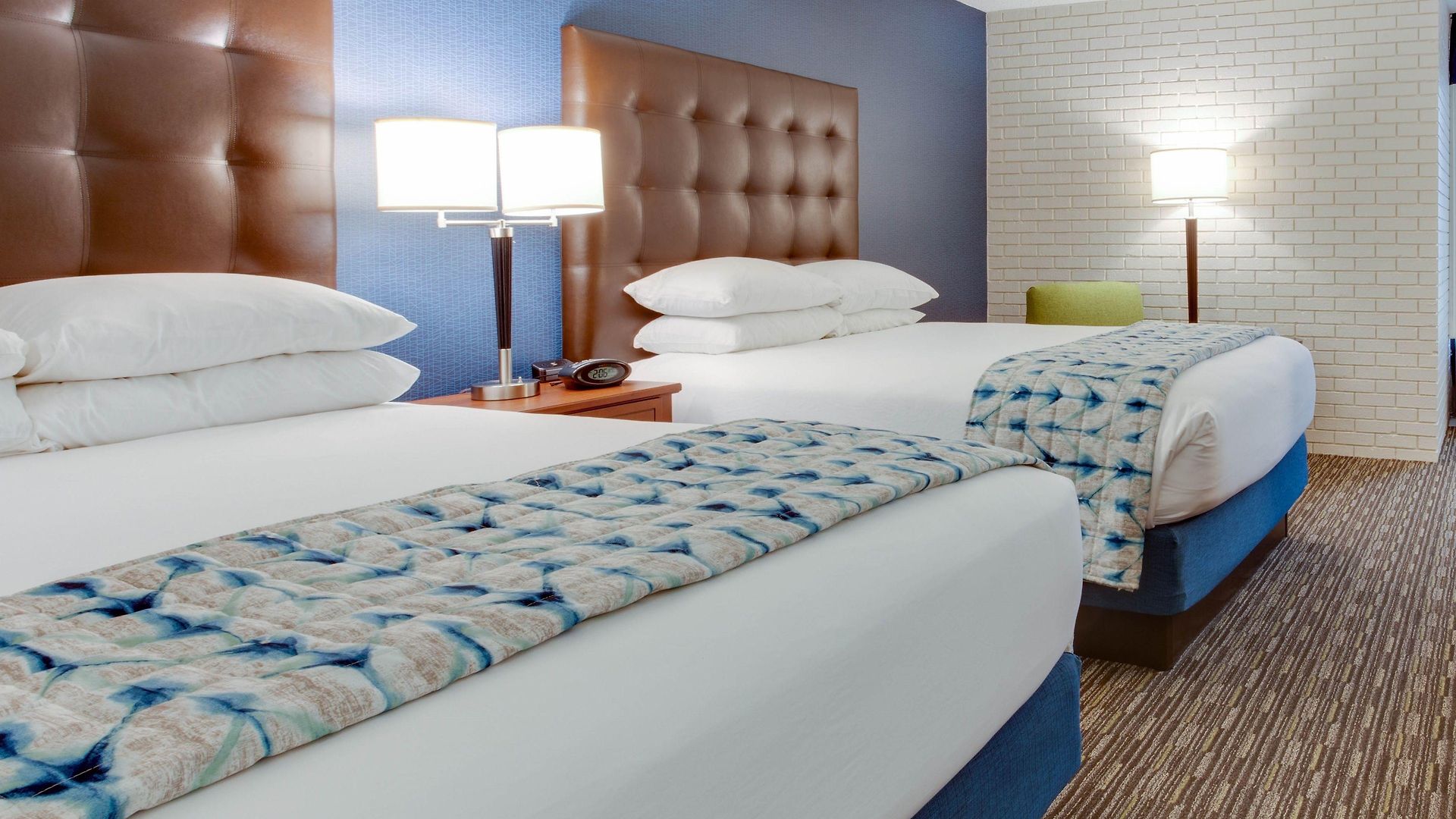 Hotel Drury & Airport Nashville
