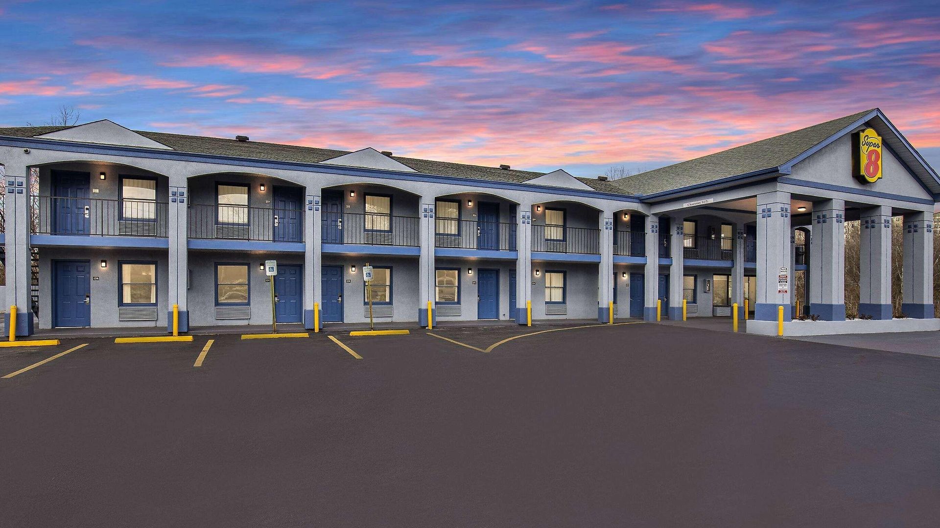 Super 8 By Wyndham West Nashville