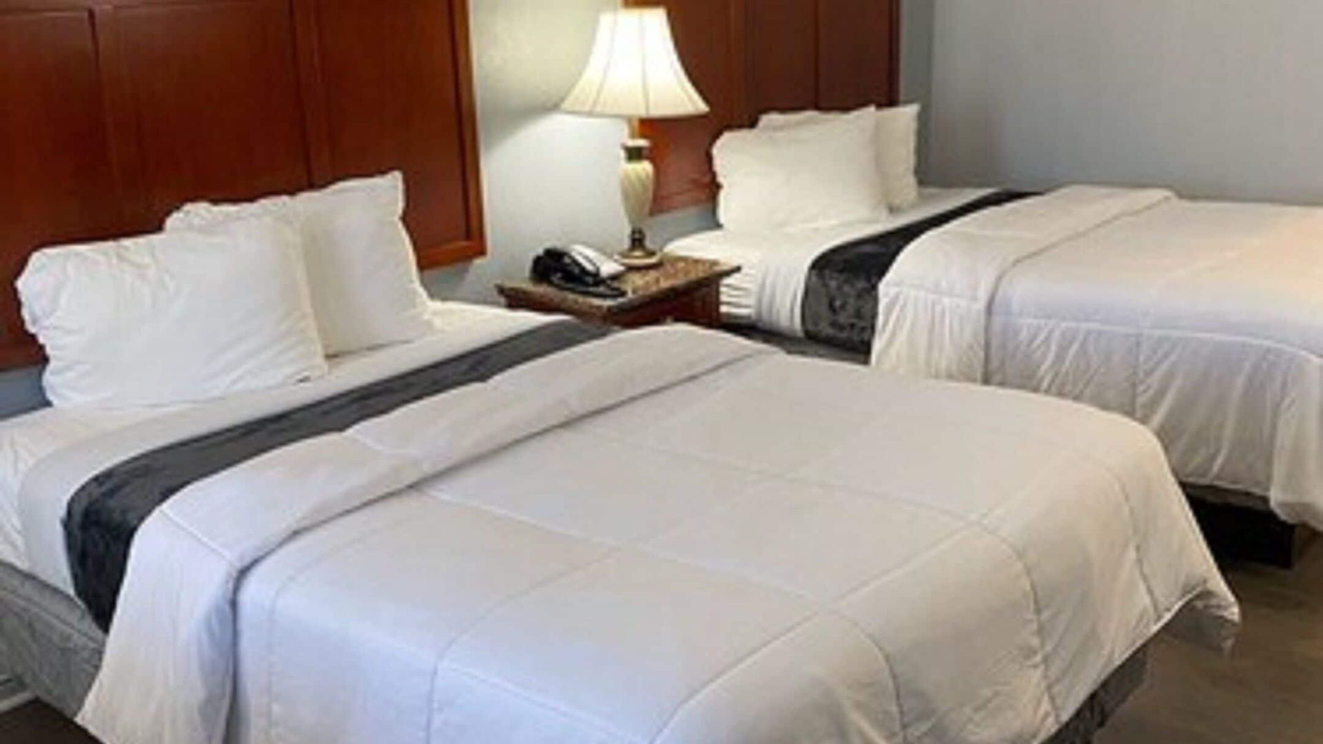 Hotel Quarters & 3*