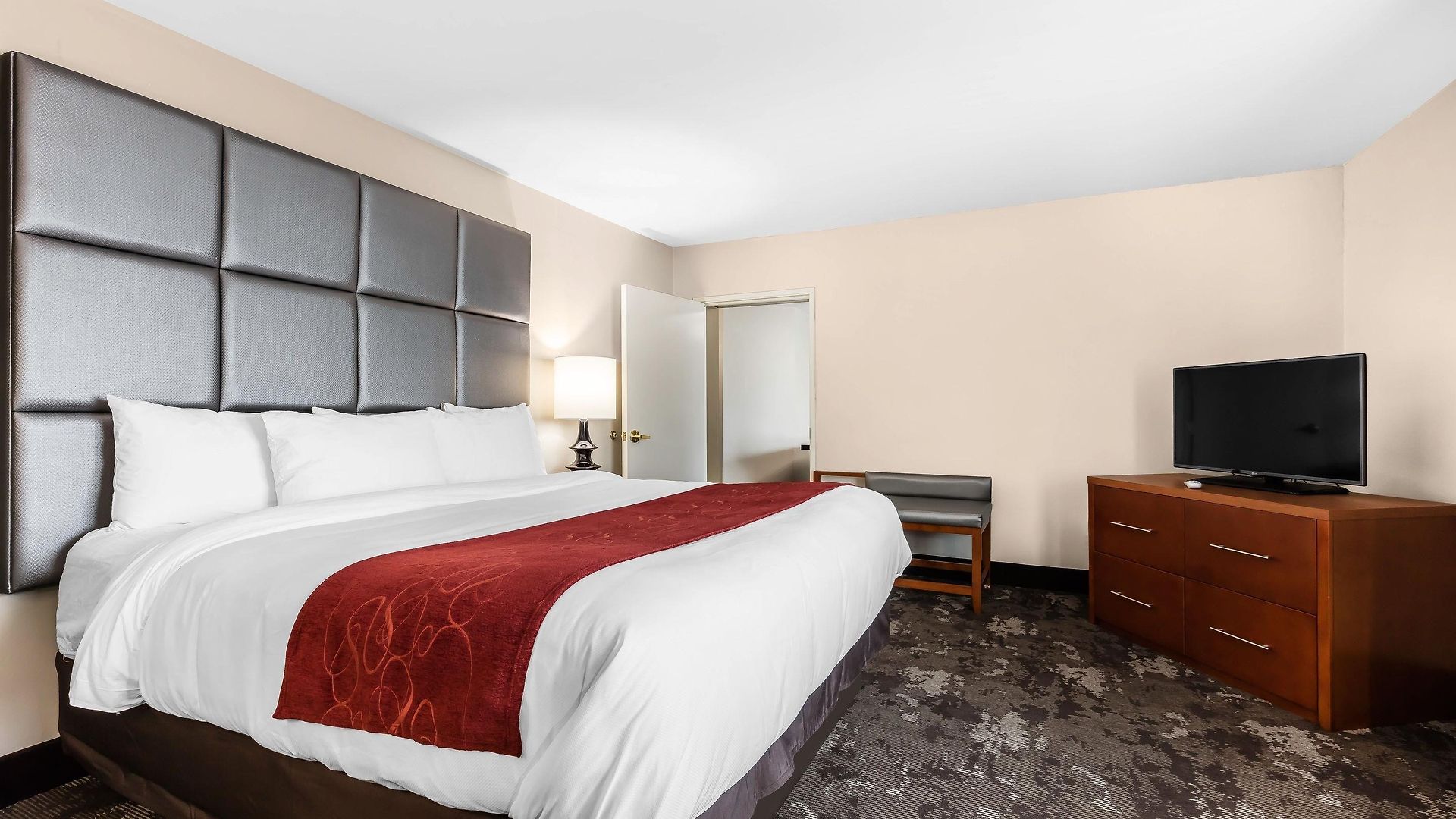 Comfort & Near Tanger Outlets I-24 Antioch Hotel Nashville