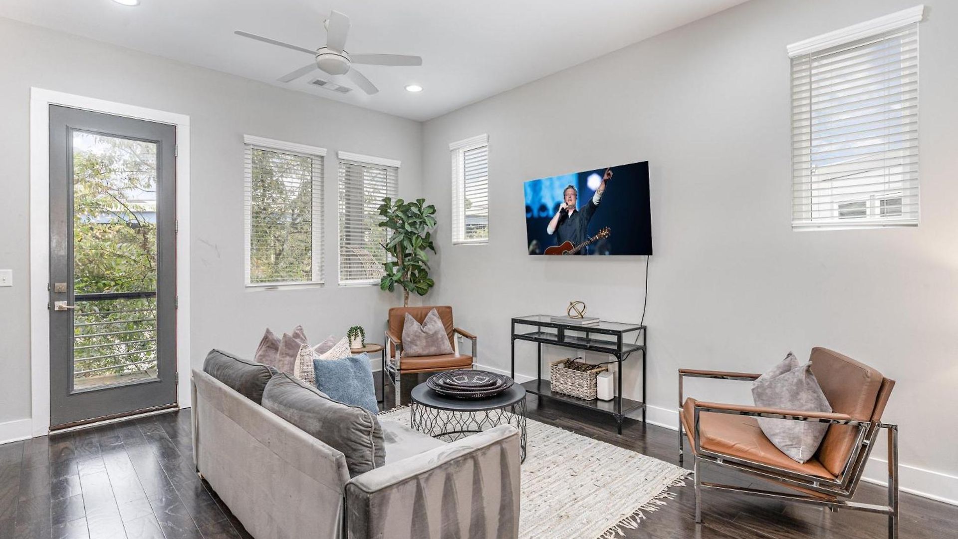Cypress - Private Rooftop Patio - Mins To Broadway *