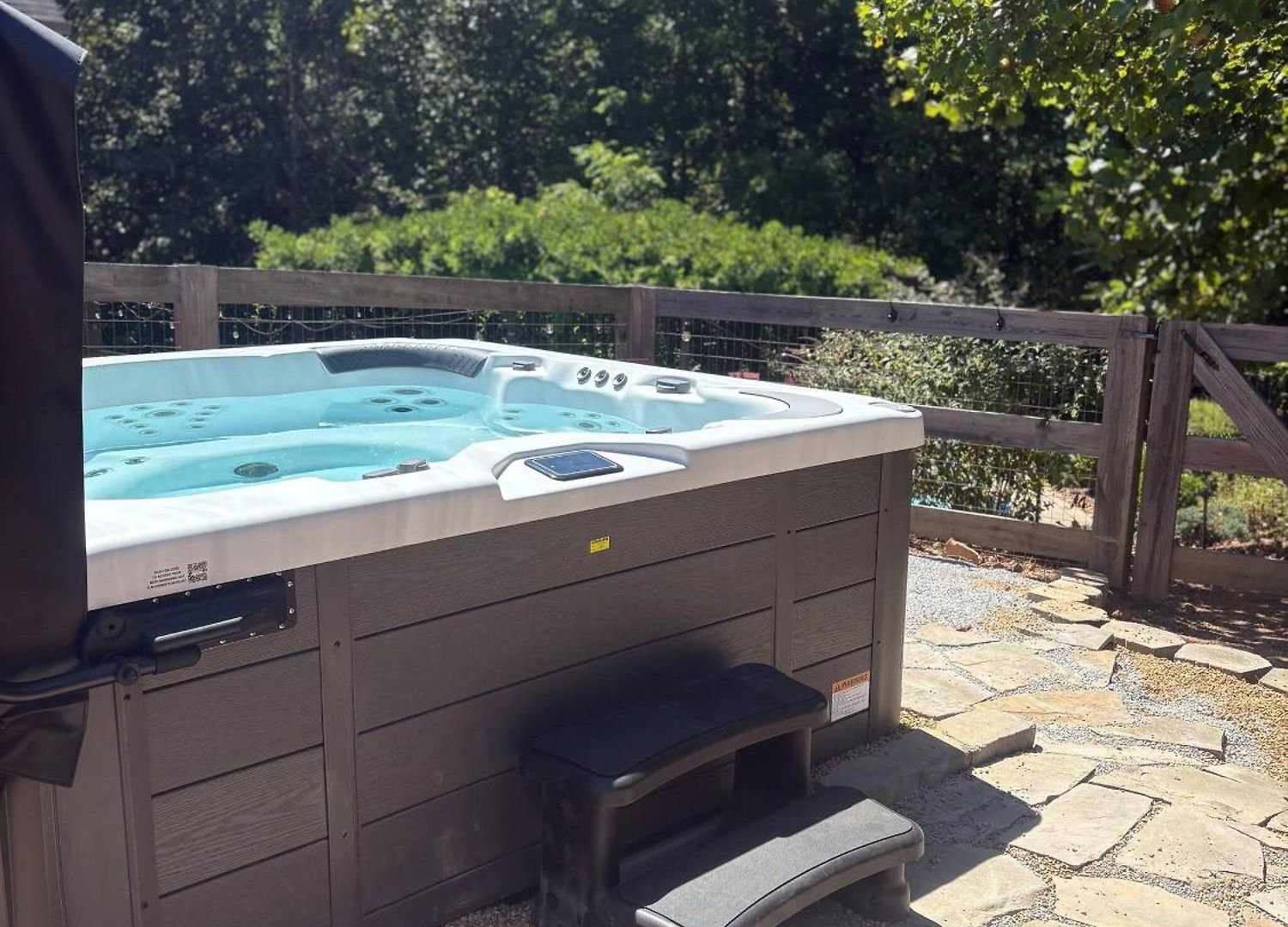 Holiday home Retreat - Pool/hot Tub/karaoke/theatre +