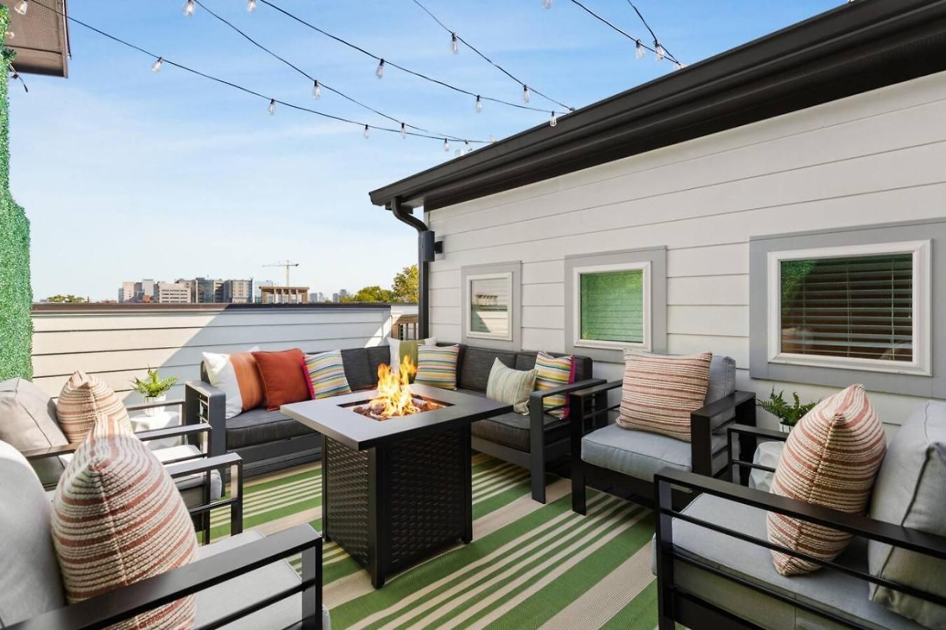 Private Rooftop Near Vanderbilt Only 2 Miles From Downtown Nashville