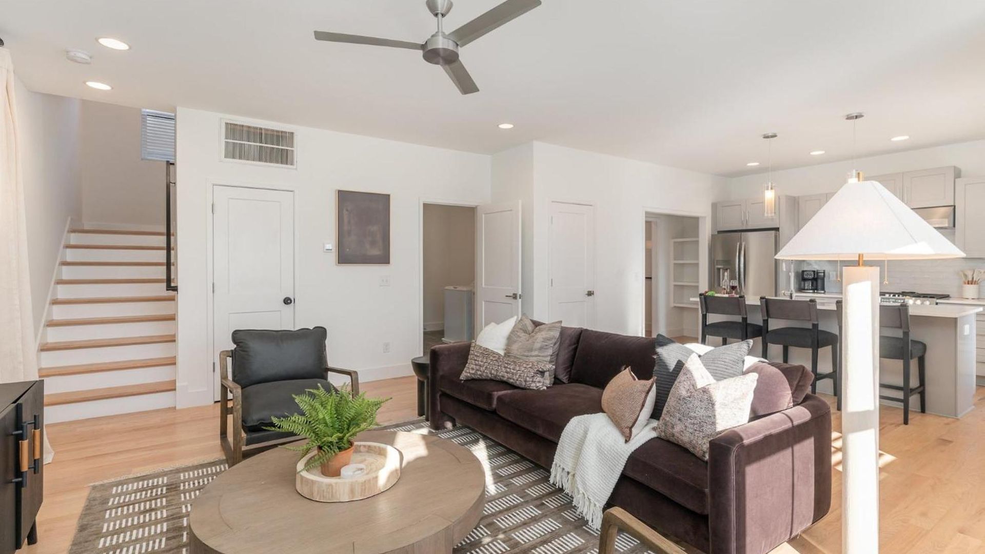 - 405 Marshall St #3 * Nashville