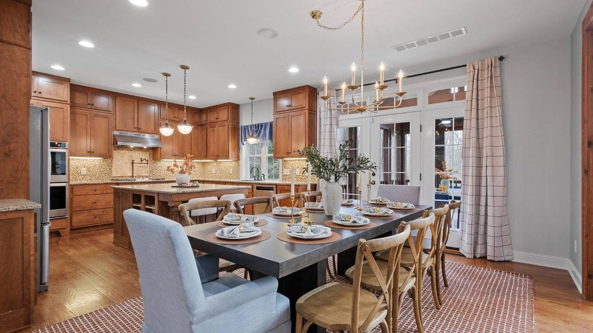 Holiday home Retreat - Pool/hot Tub/karaoke/theatre + Nashville