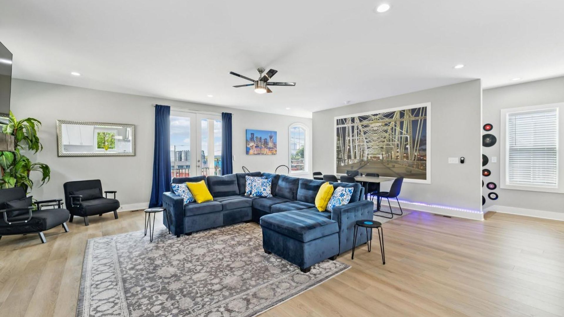 Friends In Skyline Places, 10 Min To Broadway, Perfect For Groups *