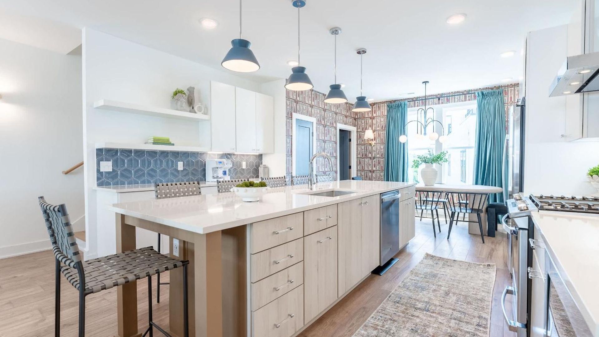 Luxe 4br Retreat With Hot Tub & Skyline Deck Nashville