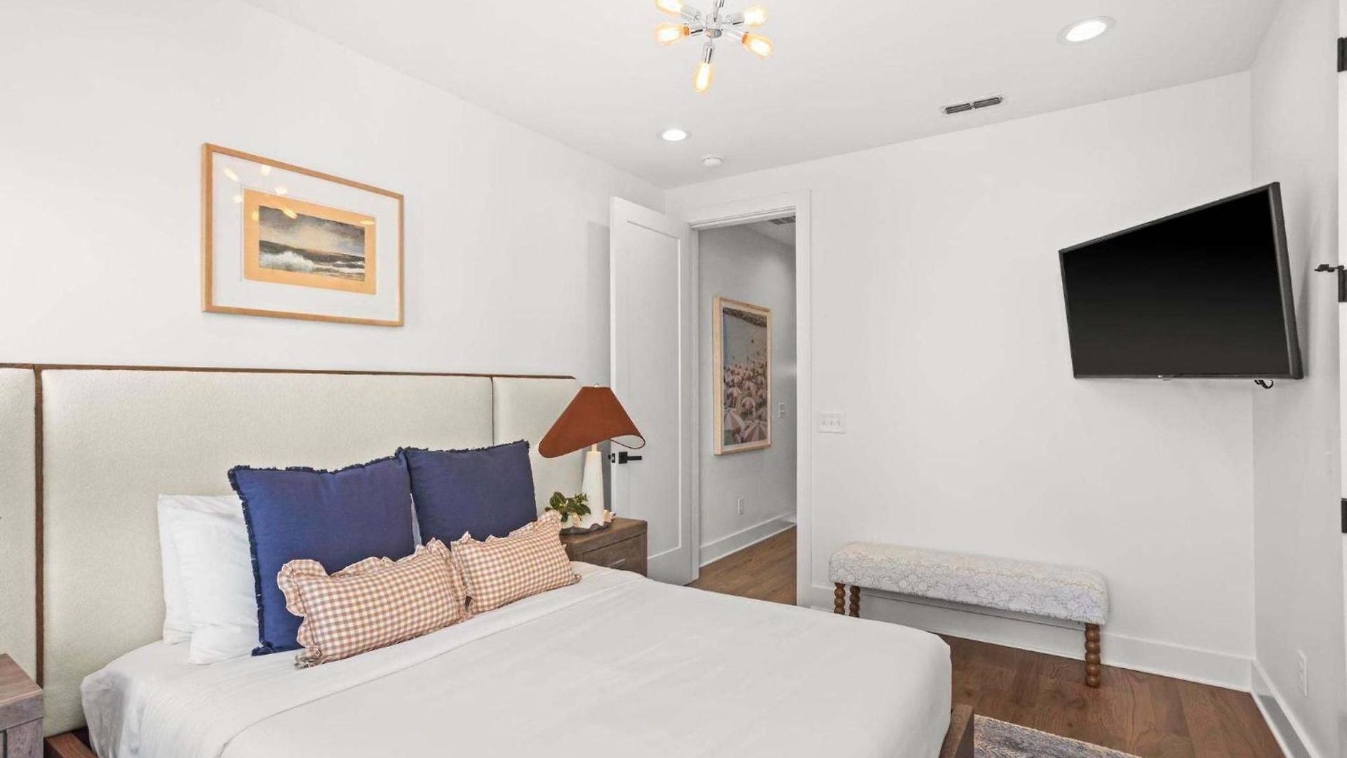 Holiday home 2 Adjacent Gem Great For Big Groups 8th Ave S