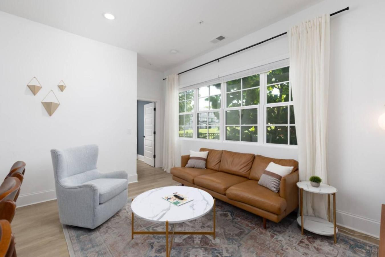 Only 3 Miles From Broadway Sleeps 16 Two Side By Side *