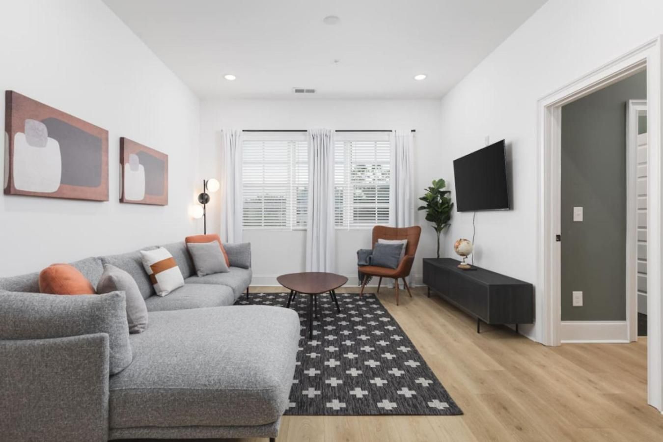 Sleeps 32 Only 10 Minutes To Broadway 4 Side By Side * Nashville