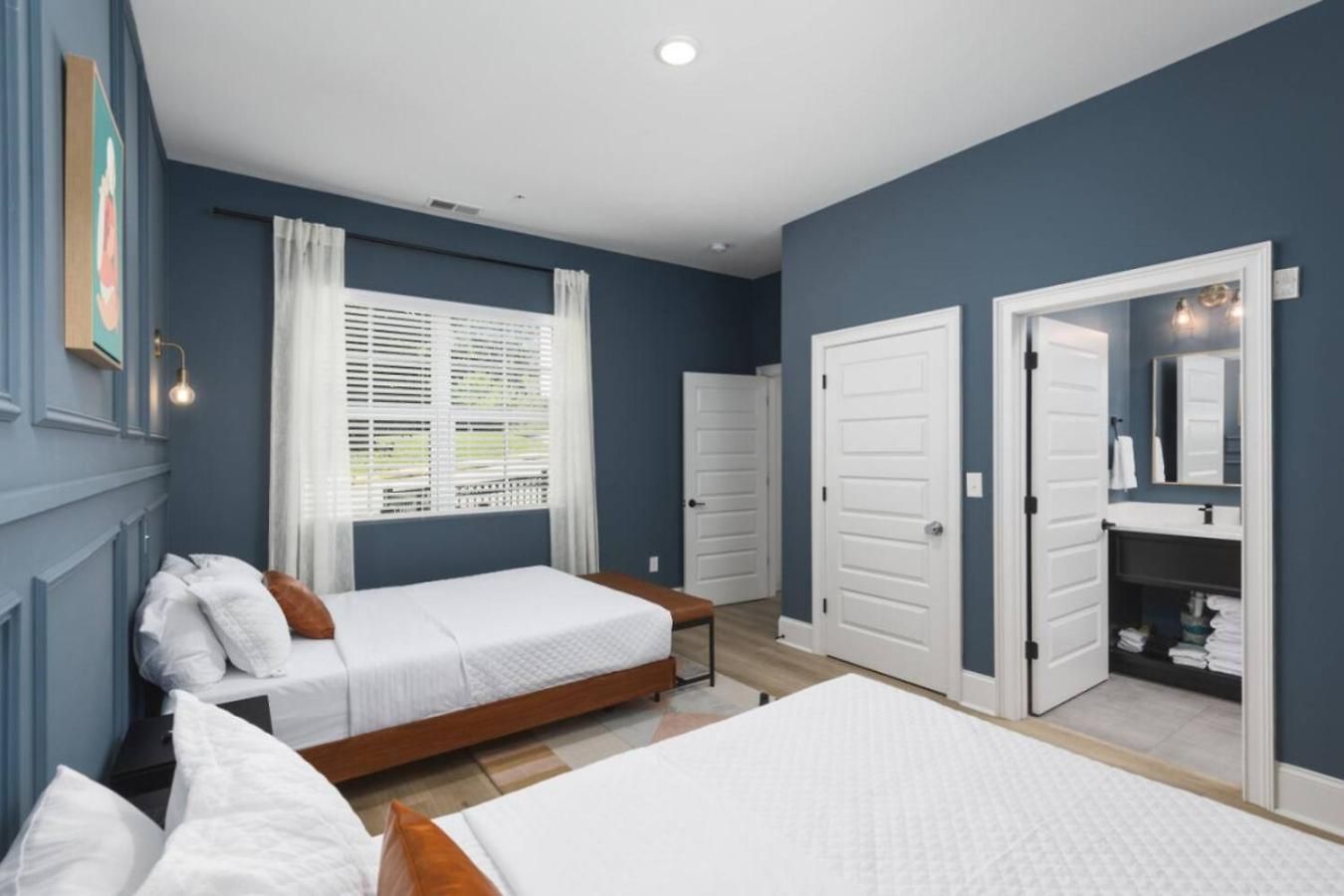 Only 3 Miles From Broadway Sleeps 16 Two Side By Side Nashville