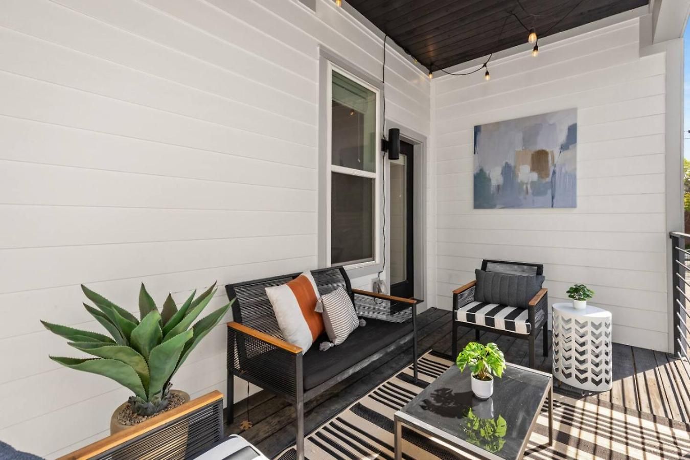Private Rooftop Near Vanderbilt Only 2 Miles From Downtown Holiday home