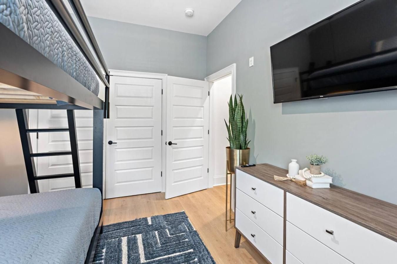 Holiday home Only 3 Miles From Broadway Sleeps 16 Two Side By Side