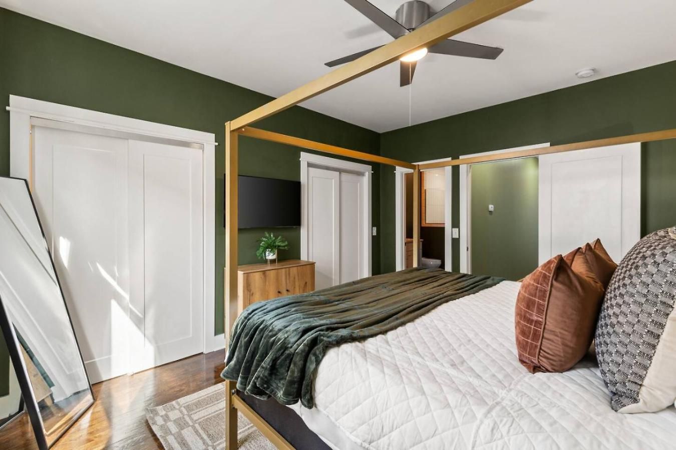 Holiday home Private Rooftop Near Vanderbilt Only 2 Miles From Downtown Nashville