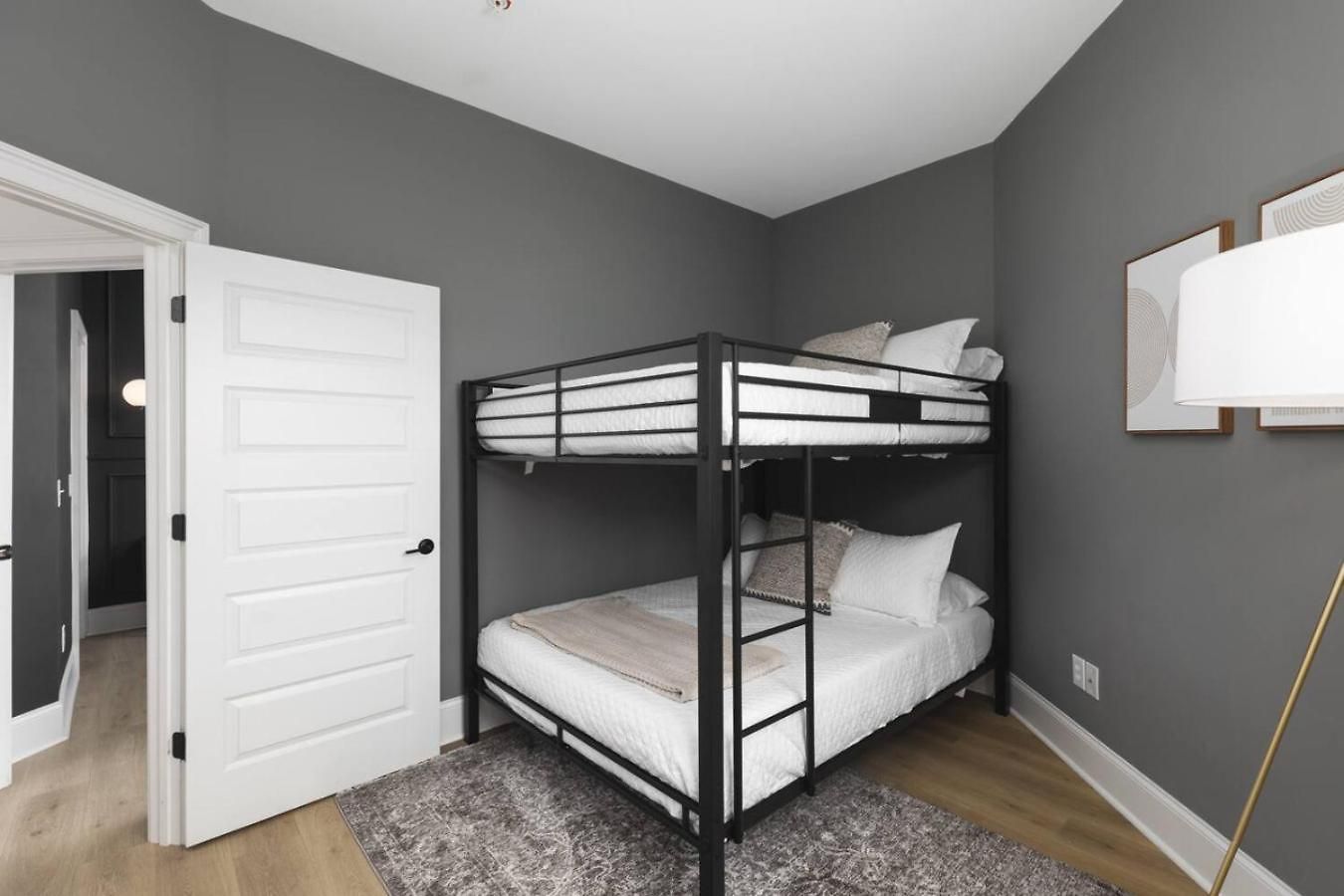 Holiday home Sleeps 32 Only 10 Minutes To Broadway 4 Side By Side *