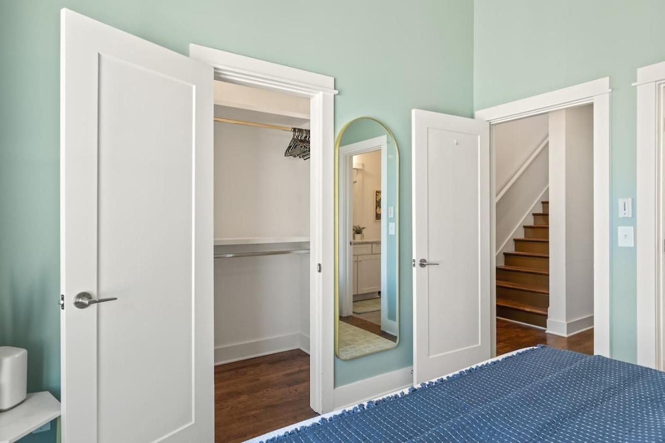Walk To Vanderbilt And Belmont With Garage And Rooftop Deck *