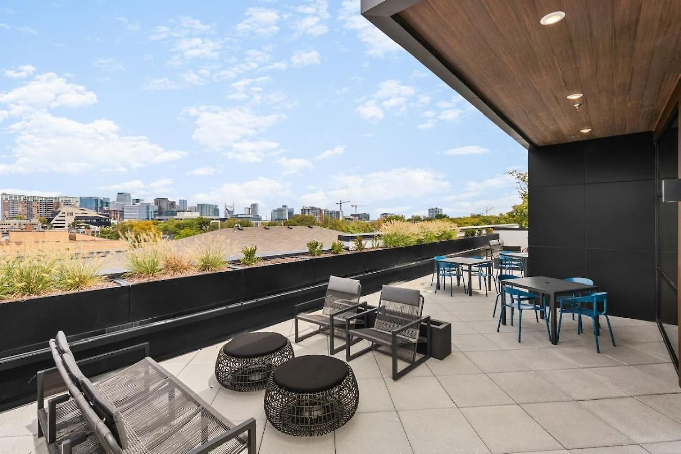 Pool Rooftop Deck View Gym And Gated Garage Nashville