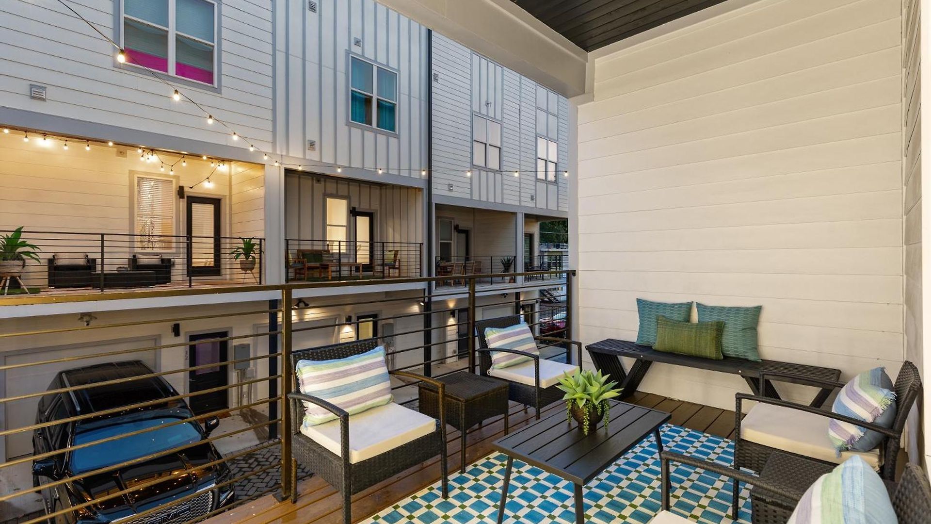 Holiday home Walk To Vanderbilt And Belmont With Garage And Rooftop Deck Nashville