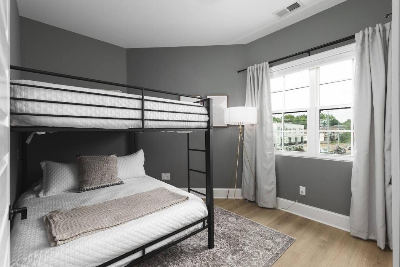 Holiday home Sleeps 32 Only 10 Minutes To Broadway 4 Side By Side *