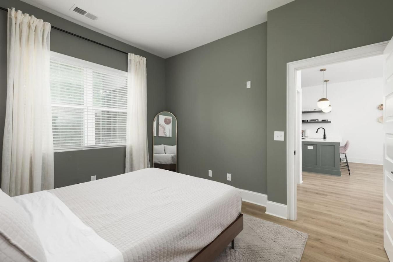 Holiday home Sleeps 20 Three Side By Side 10 Minutes To Broadway Nashville