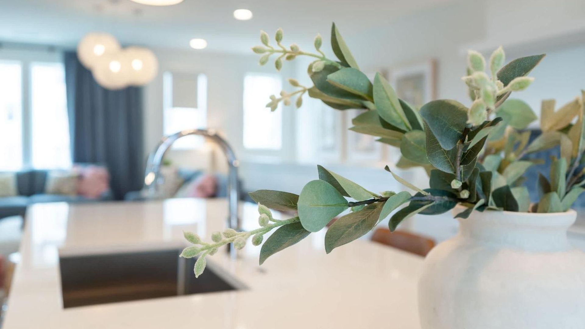 Holiday home Luxe Group With Hot Tub & Rooftop Lounge *