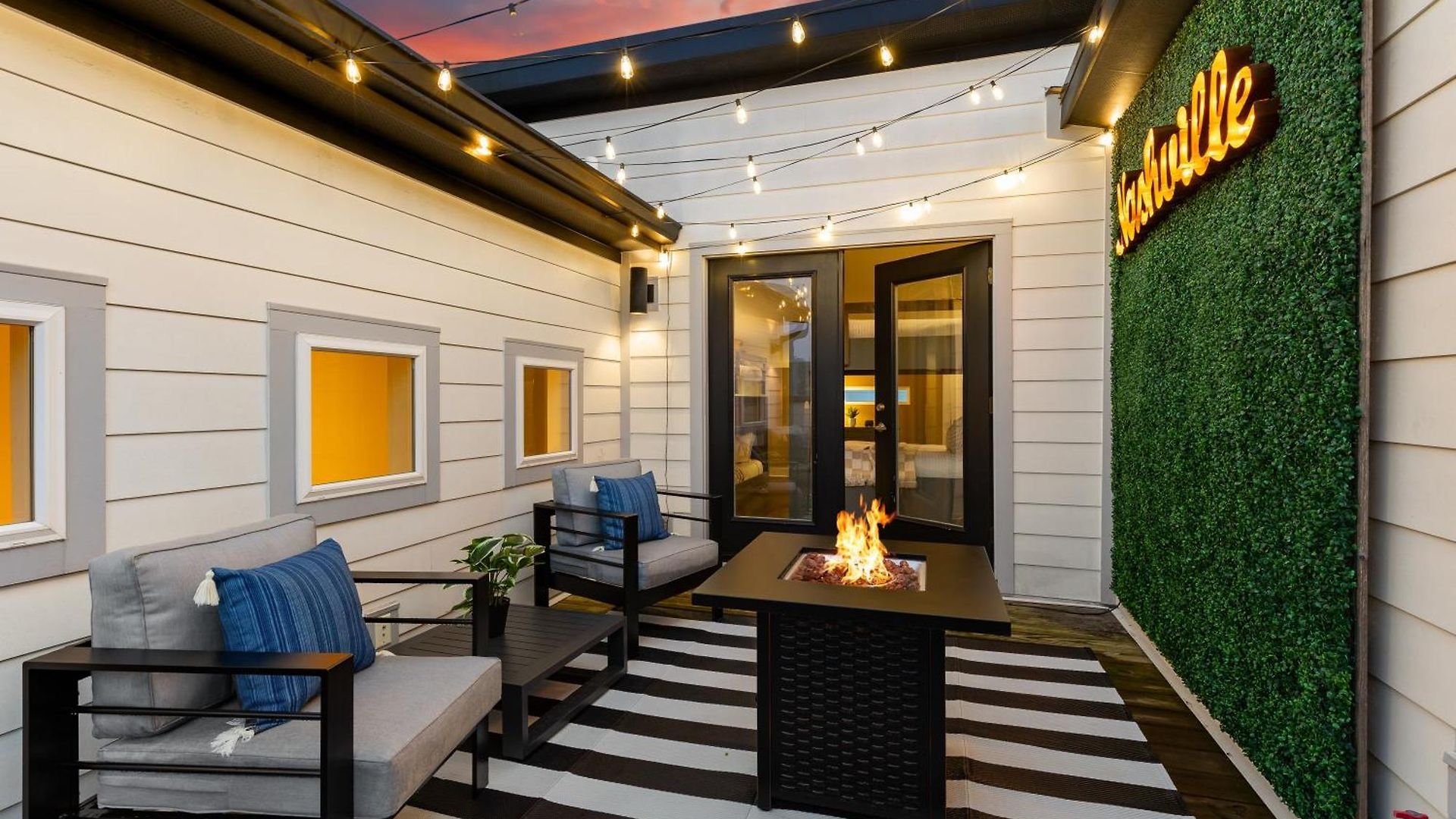 Holiday home Walk To Vanderbilt And Belmont With Garage And Rooftop Deck Nashville