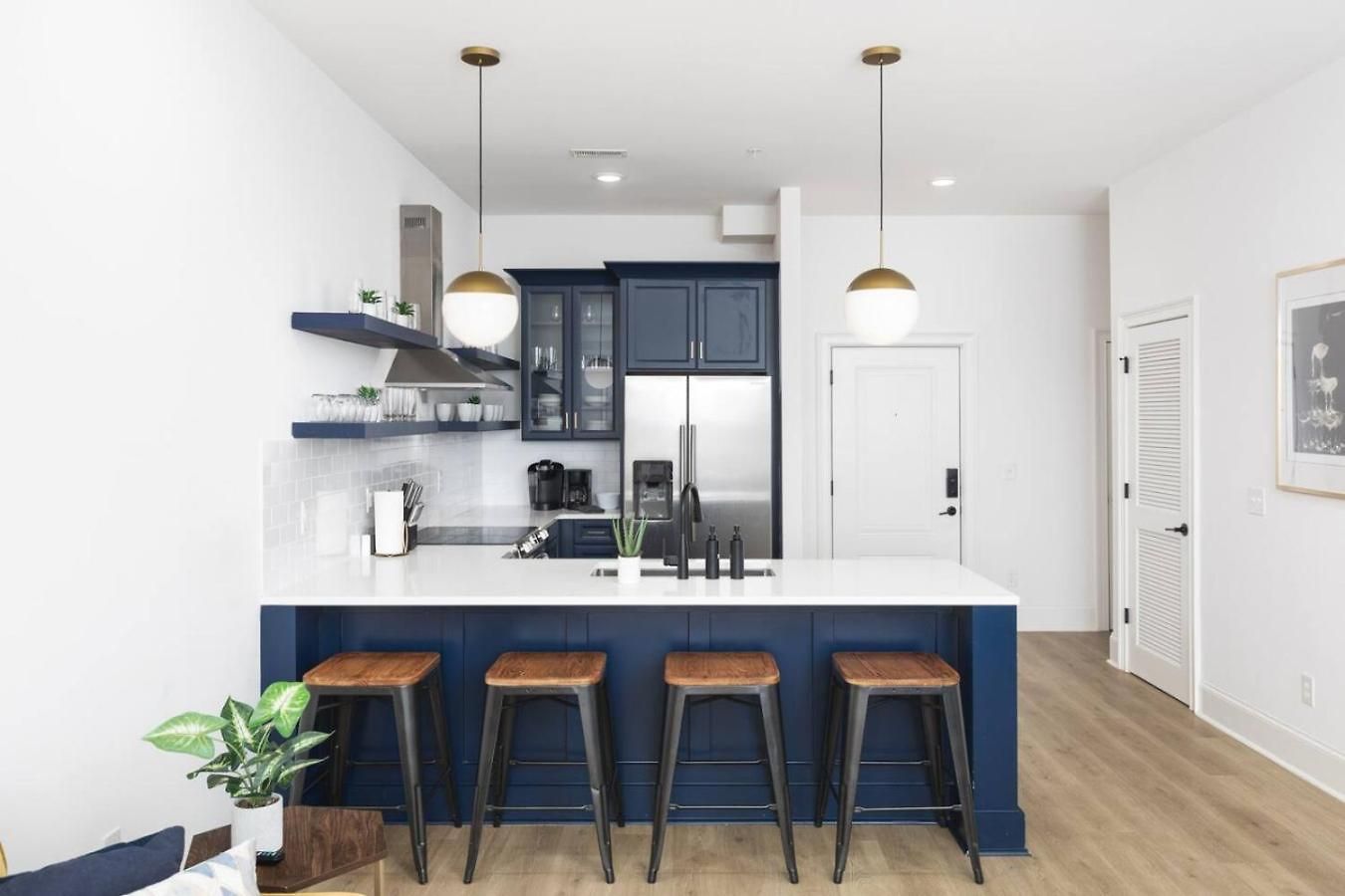 Sleeps 32 Only 10 Minutes To Broadway 4 Side By Side *