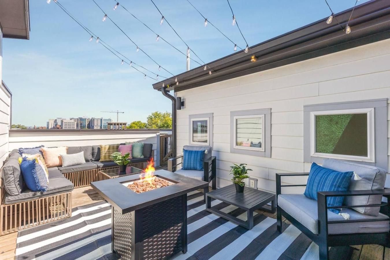 Holiday home Walk To Vanderbilt And Belmont With Garage And Rooftop Deck Nashville