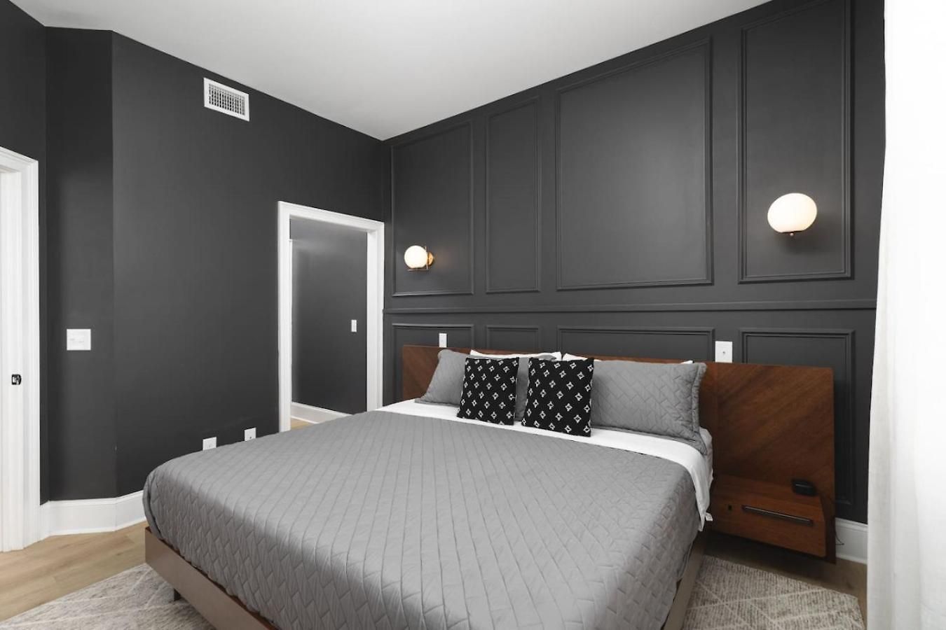 Holiday home Sleeps 20 Three Side By Side 10 Minutes To Broadway *