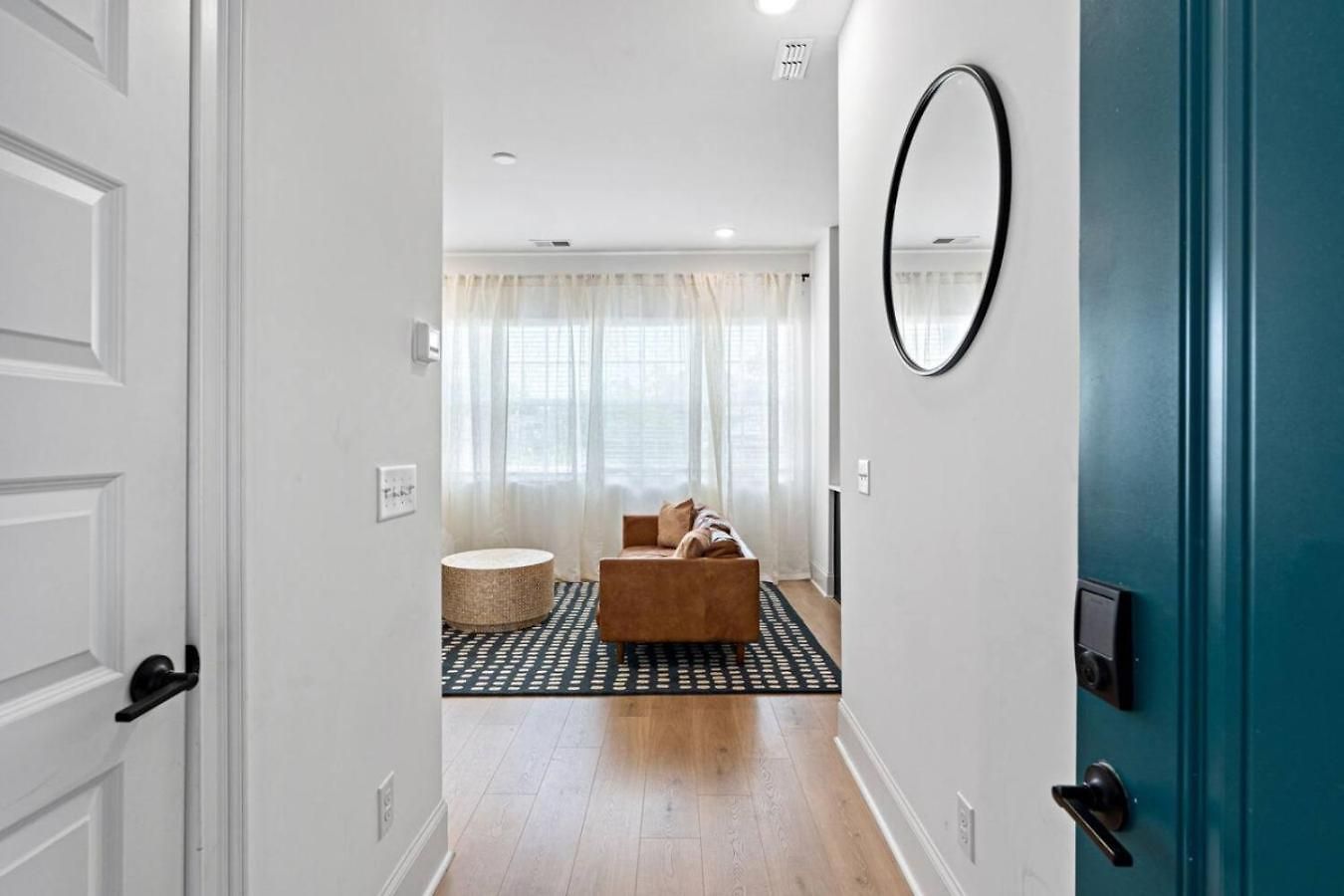 Sleeps 20 Three Side By Side 10 Minutes To Broadway Holiday home